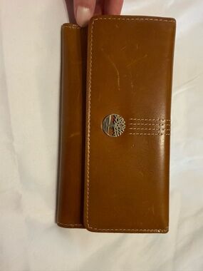 Timberland Tan Leather Trifold Wallet with Tree Emblem